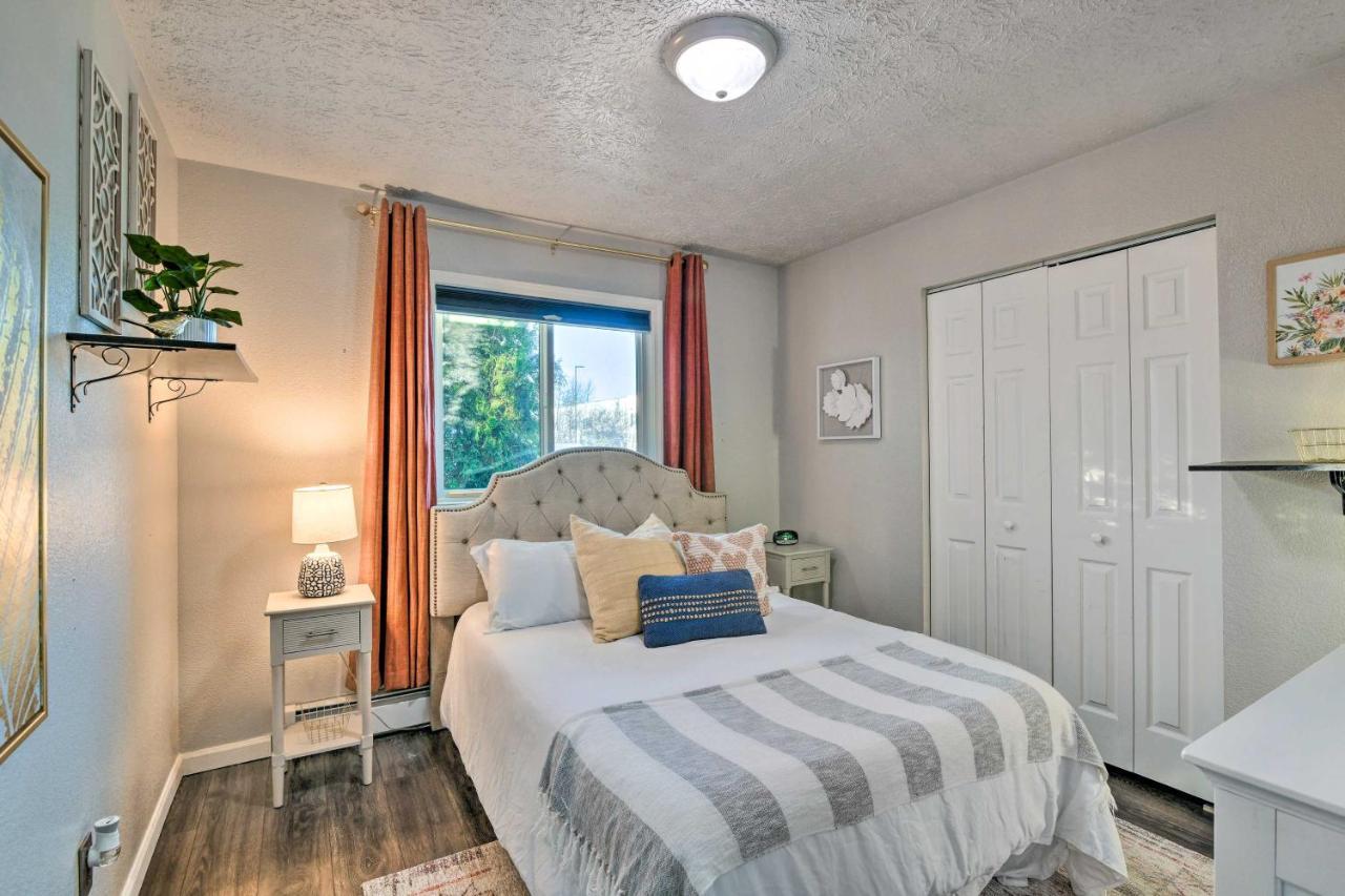 Updated Townhome Near Airport And Shopping! 앵커리지 외부 사진