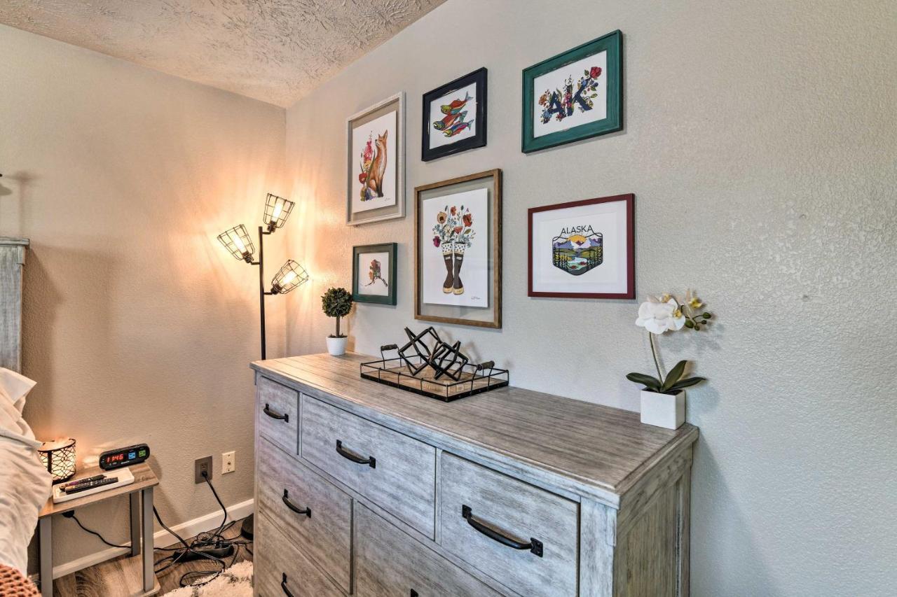 Updated Townhome Near Airport And Shopping! 앵커리지 외부 사진